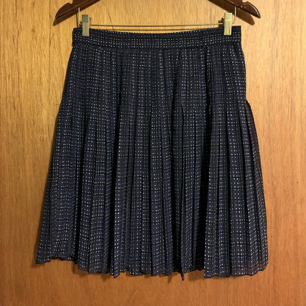 Loft skirt. Size small